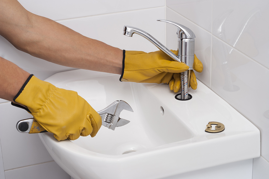 Signs That Its Time to Hire a Professional Plumbing Service   Cleveland TN