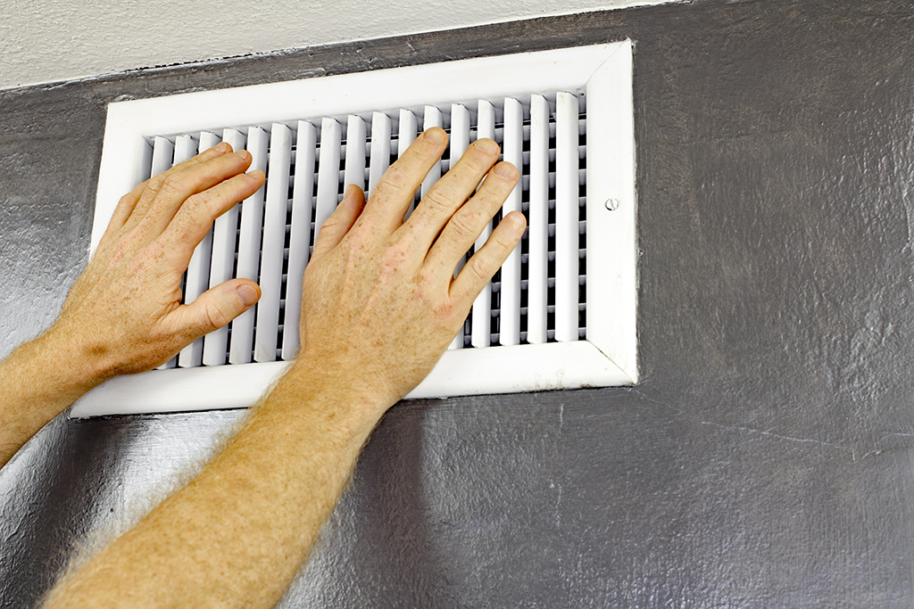 8 Signs That You Need An AC Repair Professional   Chattanooga TN